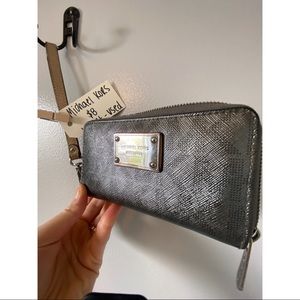 Michael Kors Wristlet Wallet